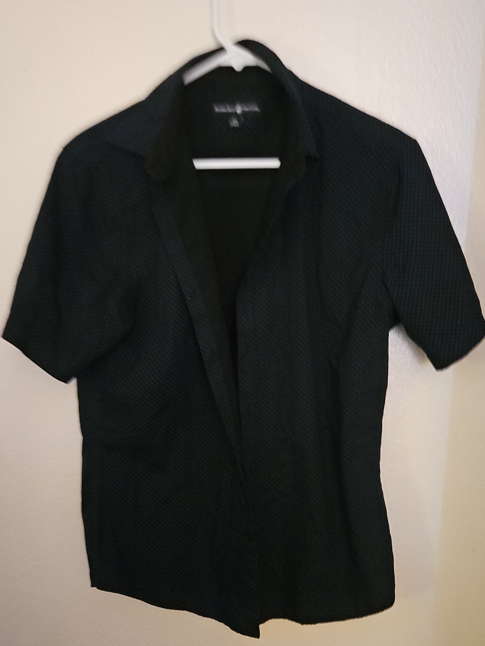 Beverly Hills Polo Club Black Button-Up Shirt with Subtle Dot Pattern